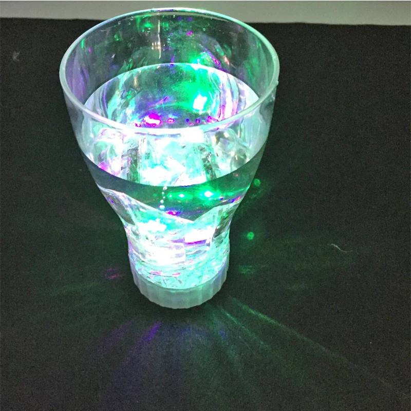 Настоящий Gafas Led для вечерние Новые 150 шт алмазные Светодиодные Красочные индукционные светящиеся в воду игрушки