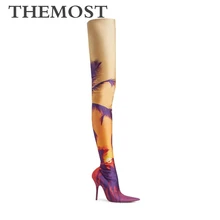 Женские ботфорты с пейзажным узором; модные пикантные женские сапоги на очень высоком каблуке с острым носком; сезон осень-зима