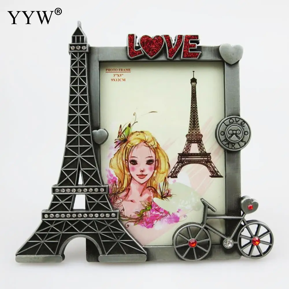 

Hot 2019 Metal Photo Frames Exquisite Couple Cadre Photo For Portraits Home Decorations Eiffel Tower Design Cornice Photo Frame