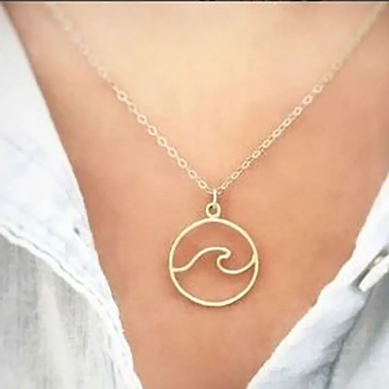 

New Hot Necklace Women Fashion Simple Wavy Necklace Ladies Round Pendant Sweater Chain Necklace