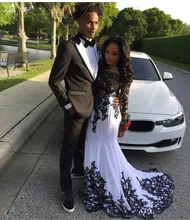 Paare Mode Schwarz Und Weiß Applique Spitzen Langarm Prom Kleider Nigeria Schwarz Mädchen Meerjungfrau Arabisch Anlass