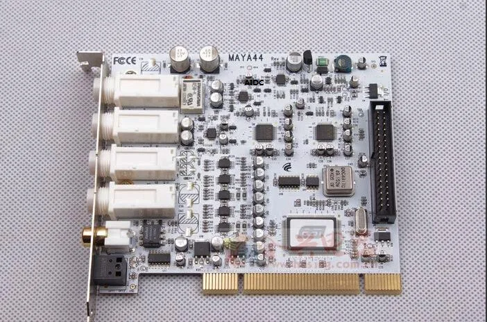 Профессиональная цифровая звуковая карта 4 в четыре студии (б/у) для ESI MAYA 44|sound