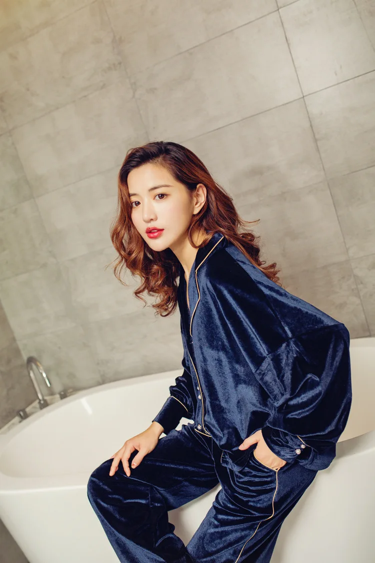 7841680566_2039065397