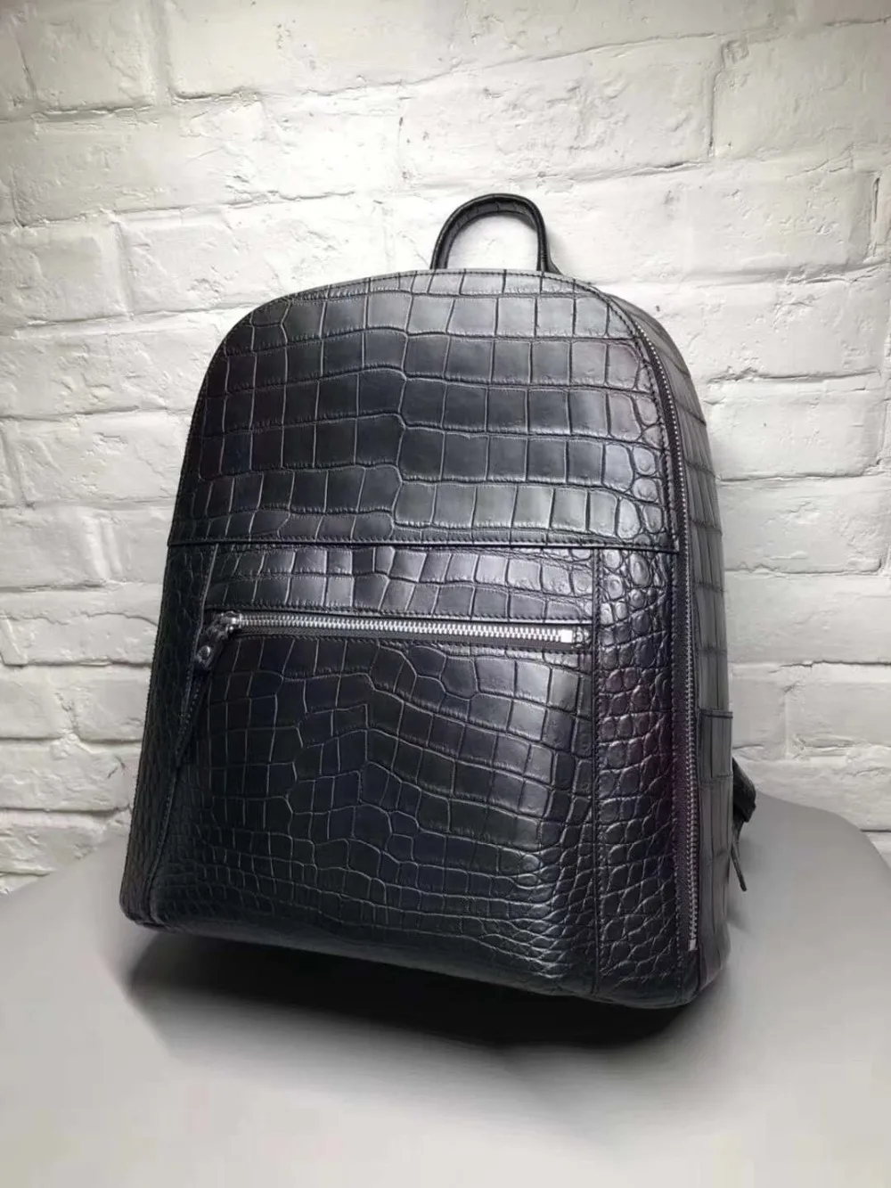 100% genuine real crocodile belly skin backpack bag matt water dyeing  crocodile skin high end quality fashion backpack bag black