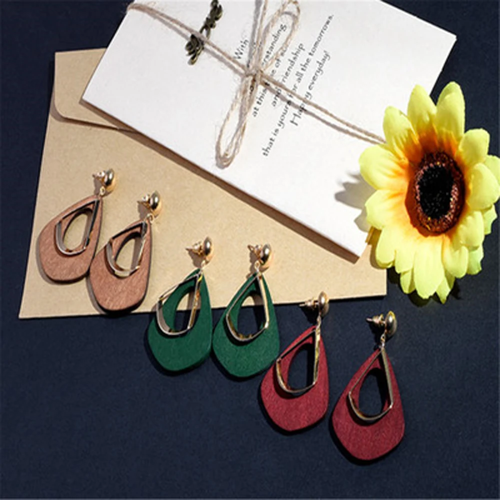 

Vintage Women's Fashion Statement Earring Earrings for Wedding Party Christmas Gift Wholesale Simple Wood Long Earrings Heart
