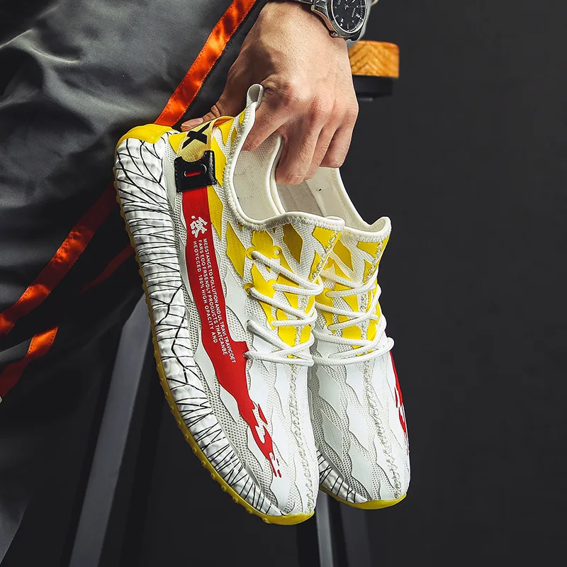 

INS Fashion Fly Weave Sneakers Kanye Light Breathable Men Casual Shoes Zapatillas Outdoor Jogging Tenis Masculino Sneakers
