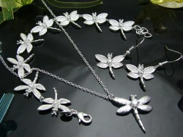 

Wholesale fashion jewelry Set, 925 Silver Necklace and Bracelet/Earrings Set . Nice Jewelry. Good S61