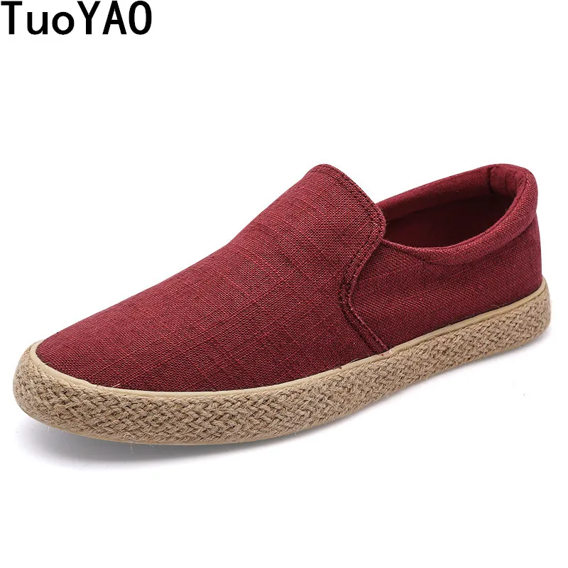 

Hot Sale Men Canvas Shoes Spring Autumn 2018 Slip-On Classic Style Men Vulcanize Shoes Fashion Flats Youth Men Shoes
