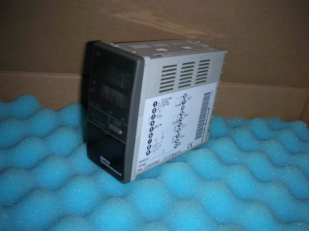 1 PC используется HONEYWELL SDC20 C205GA006D1