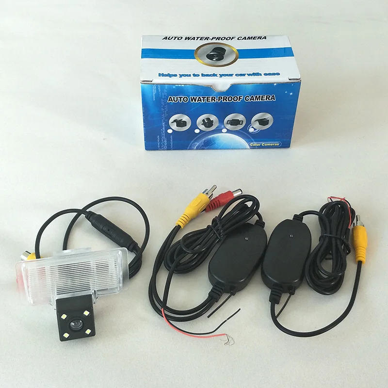 

HD Wide Lens Angle CCD Night Vision Rear View Camera / RCA AUX Wireless Camera For Nissan Teana J31 J32 L33 2003~2016