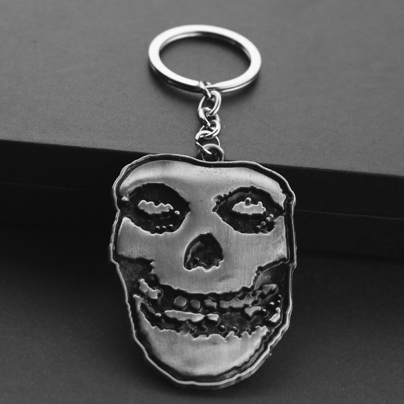 

Ugly Face Pendant With Alloy Keychains Cool Gifts For Men Women Fashion Movie Cosplay Keychain Danzig / Evilive Music Jewelry