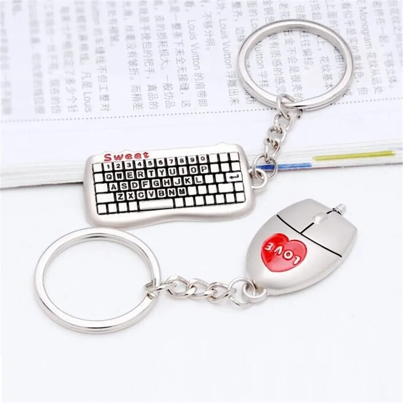 

2 pcs 1 pair Creative Mouse Keyboard Couple Keychain Square Mosaic Lover Kiss Tooth Crystal Dolphin original keychains
