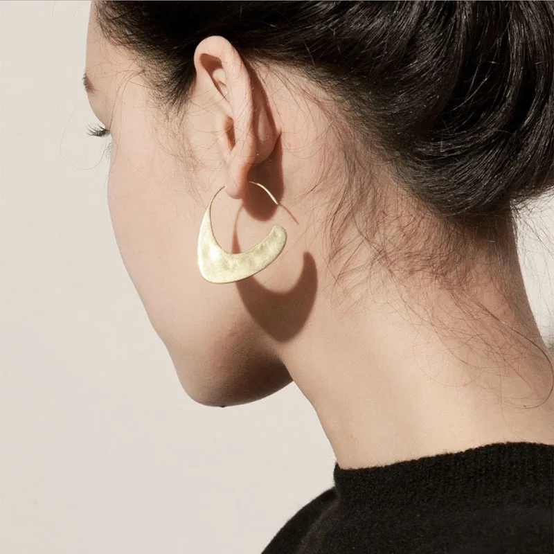 

DoreenBeads 2019 New Fashion Hammered Earring For Womens Gold Sliver Color Jewelry Alloy Geometric Earring Party Jewelry,1 Pair