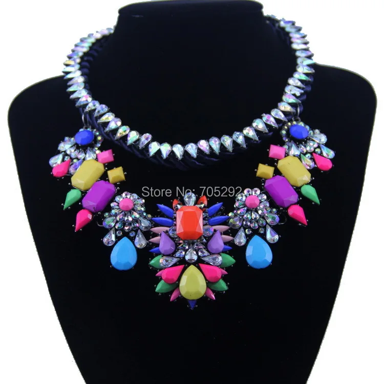 New Vintage Luxury Big Crystal Flower Pendant with Rope Chain Choker Statement Necklace for Women