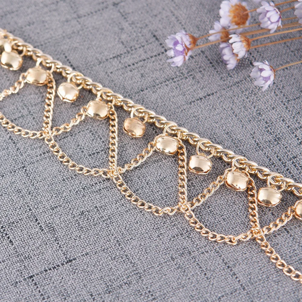 237469_no-logo_237469-1-06