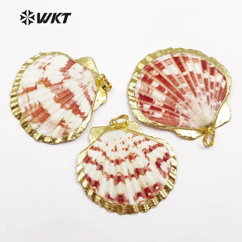 

WT-JP054 Wholesale Natural Scallop Shell With Gold Trim Pendant For Women Vintage Jewelry Bohemia Gift For Her