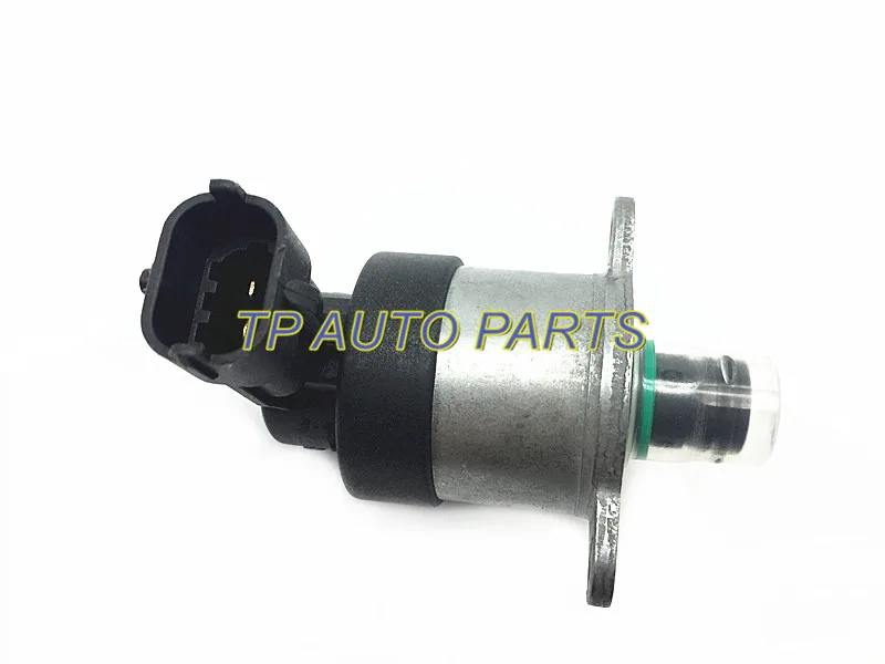 Fuel Pressure Regulator For Ni ssan Renault Megane 1.9 OEM 0928400743 0