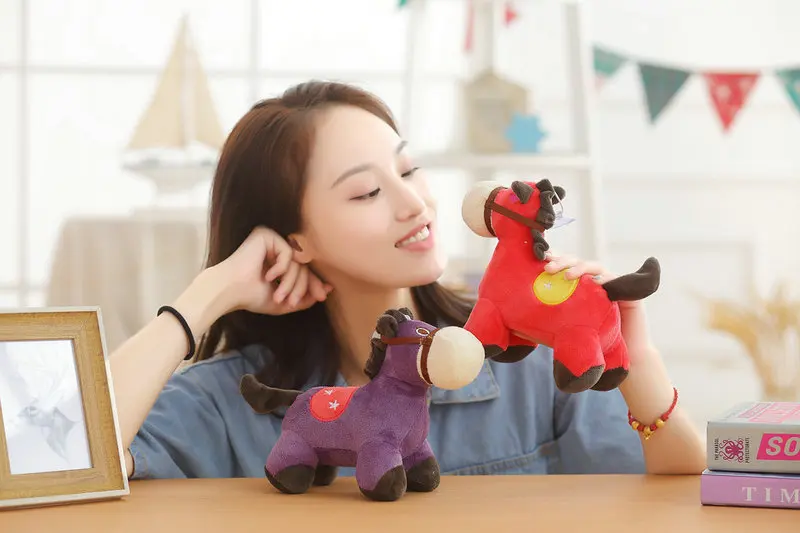 1 шт. 23 см красочные лошадь плюшевые игрушки, мягкая и удобная обувь в различные игрушки для детей подарок на день рождения