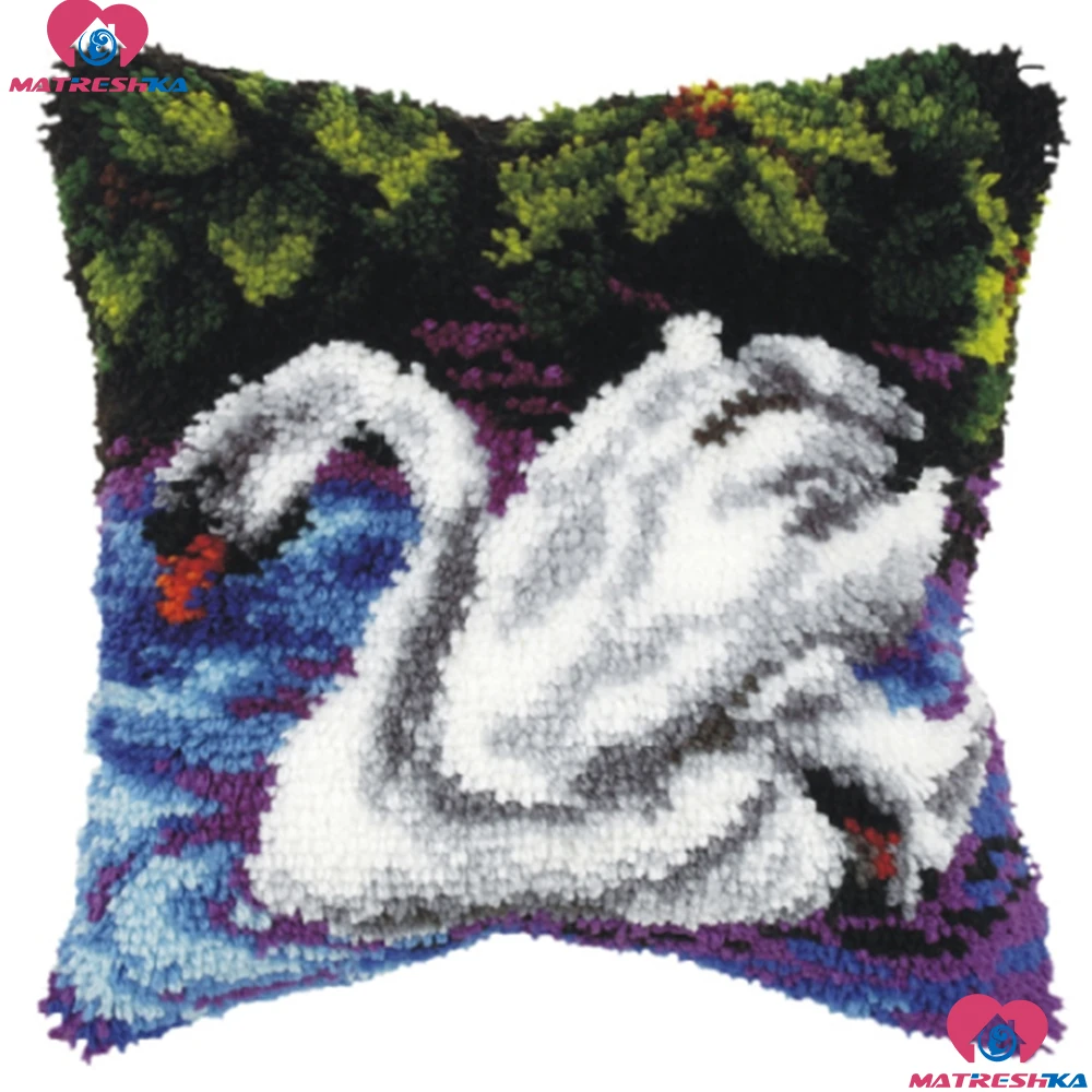 

Diy Handicraft Embroidery Pillowcase Latch Hook Kits Pillow DIY Printed canvas Unfinished Crocheting Yarn Cushion Swan pattern