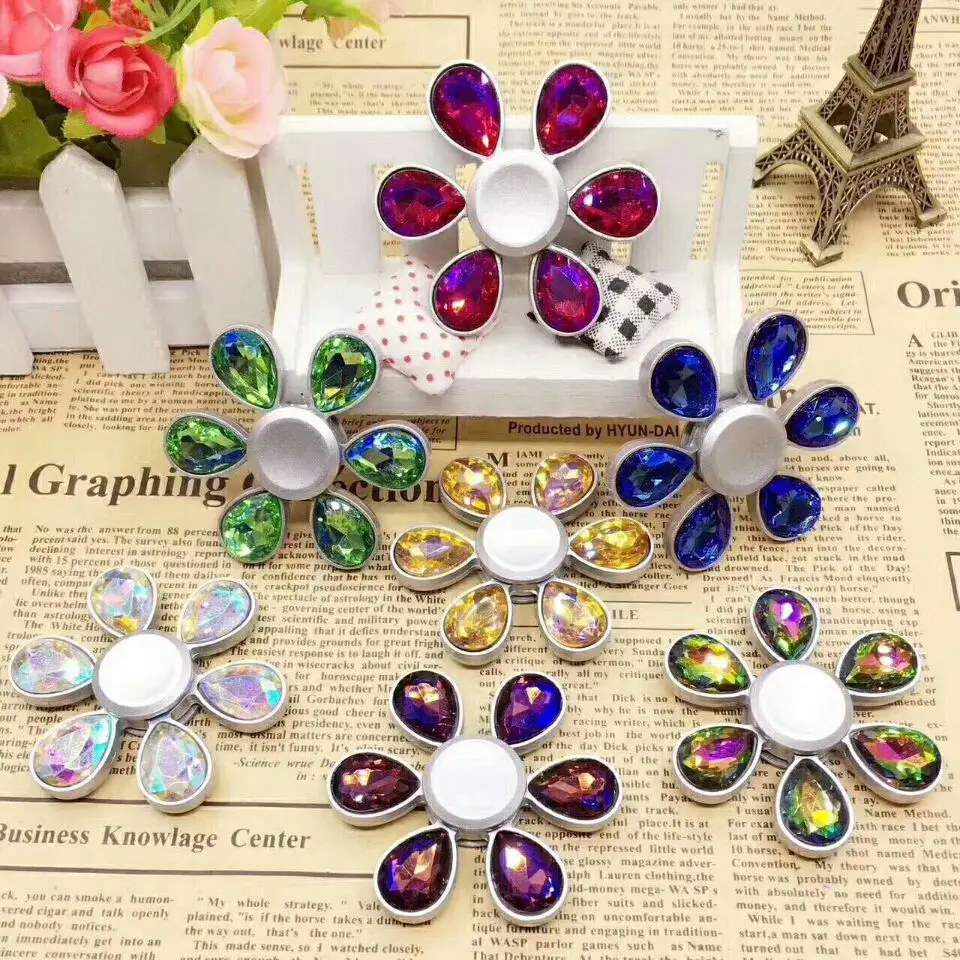 

Fidget Hand Spinner Two Style Diamond Flower Fingertip Gyro Finger Spinner EDC Relieve ADHD Autism Stress Finger Gyro Toy Gifts