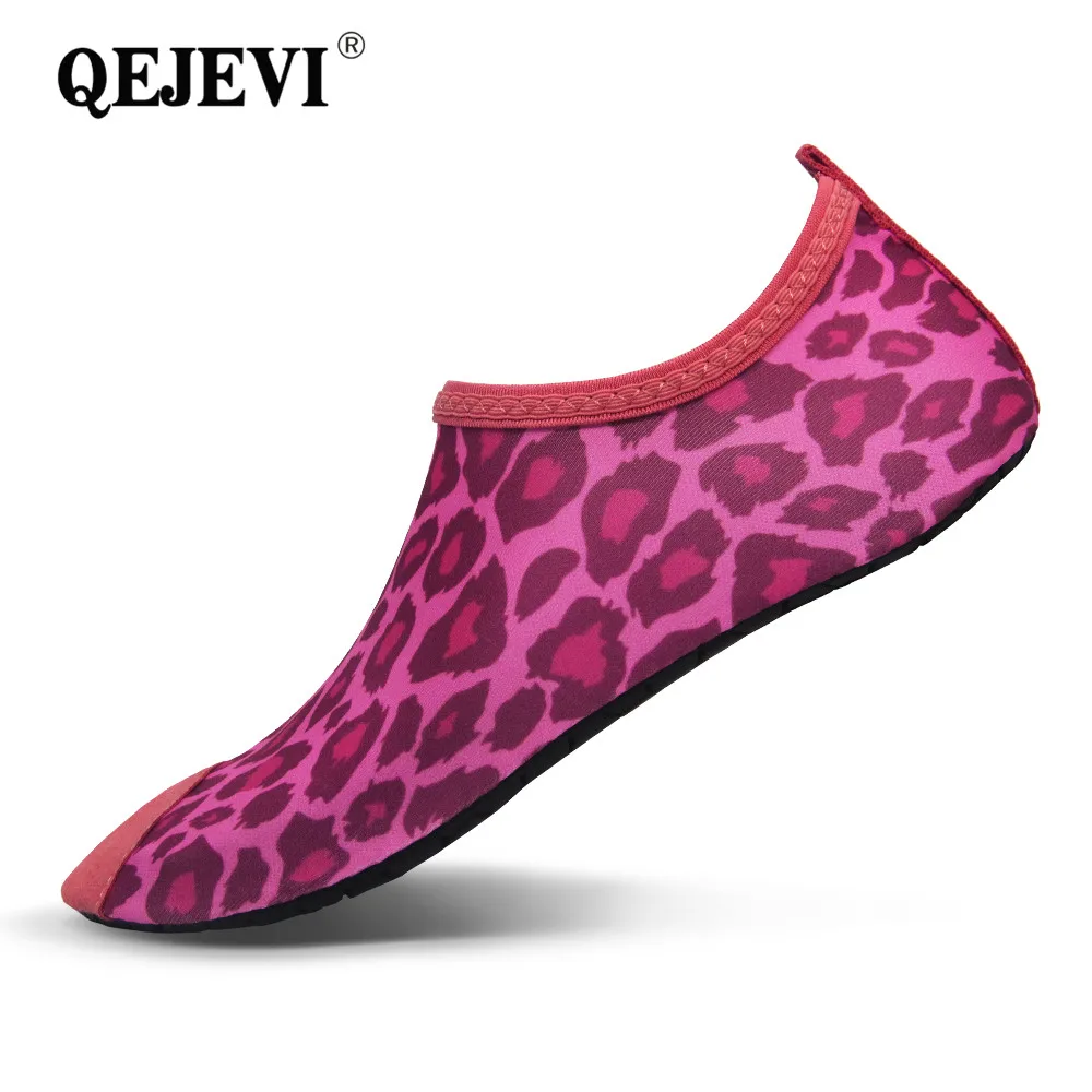 2018 QEJEVI النساء أحذية ماء اليوغا الأنهار المنبع أكوا أحذية الرجال بيرفوت الرياضة رياضة رياضية رياضة الجلد الرطب السباحة الأحذية