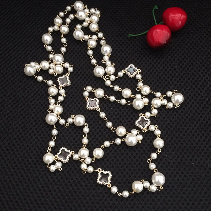 

Korean version of the ladies long necklace Crystal sweater chain Fashion multilayer flower pearl necklace