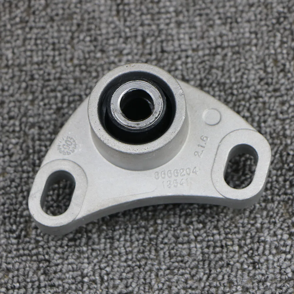 

8666204 Right Side Torque Rod Engine Holder Mount Bracket Bushes For V70 2002-2004 XC90 2003-2012 S80 2000-2005 8666205