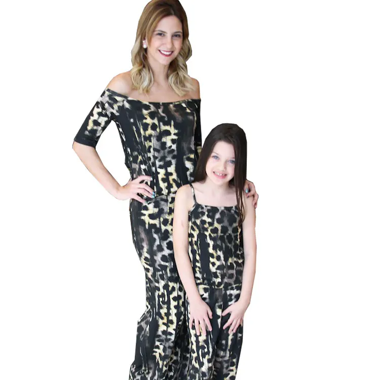 mother and daughter matching leopard outfits