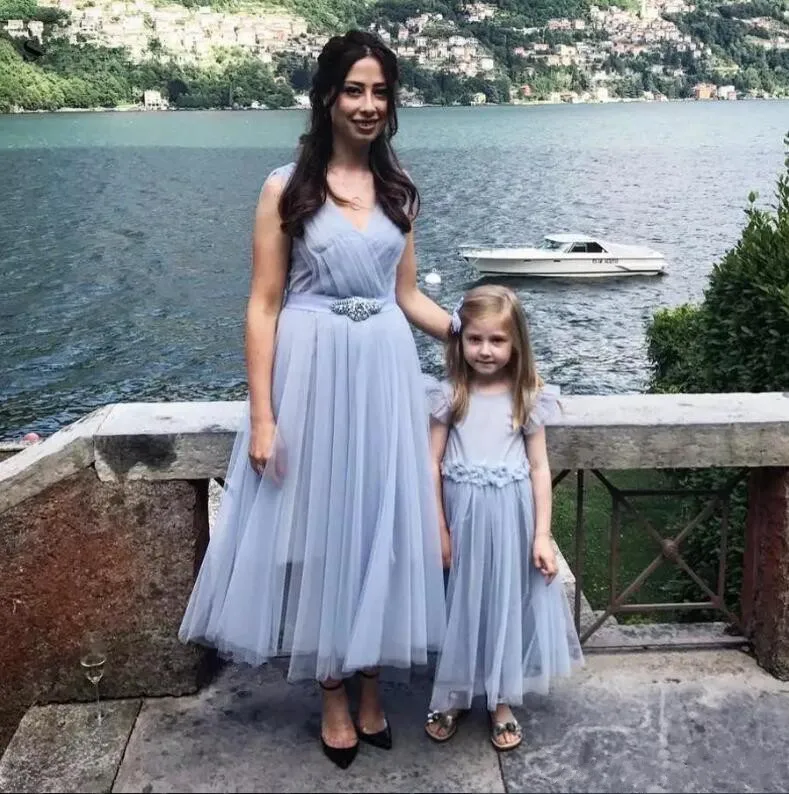 

Lavender A Line Flower Girls Dress for Wedding Zipper Back Flower Waist Girls Birthday Pageant Gown Size 2-16Y