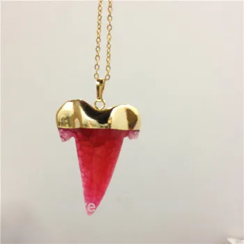 

H-QN132 Hot Pink Agat Shark Teeth Charm Pendant Necklace with Gold Color Chain