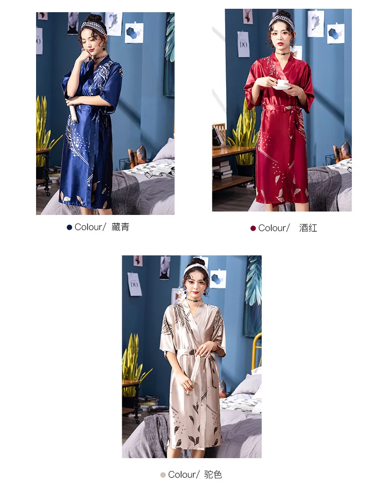 New Pajamas Summer Ladies Large Size Short Sleeve Robe Wholesale Long Silk Printed Sexy Bathrobe