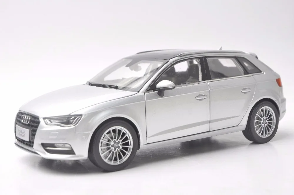 1:18 Модель литья под давлением для Audi A3 Sportback Silver SUV игрушечный автомобиль из