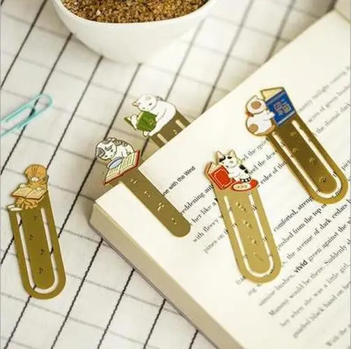 

1 Pcs Bookmark Cartoon Pottering Cat Book Mark Book Markers Kawaii Kittens Metal Bookmark Book School Office Supplies stationery