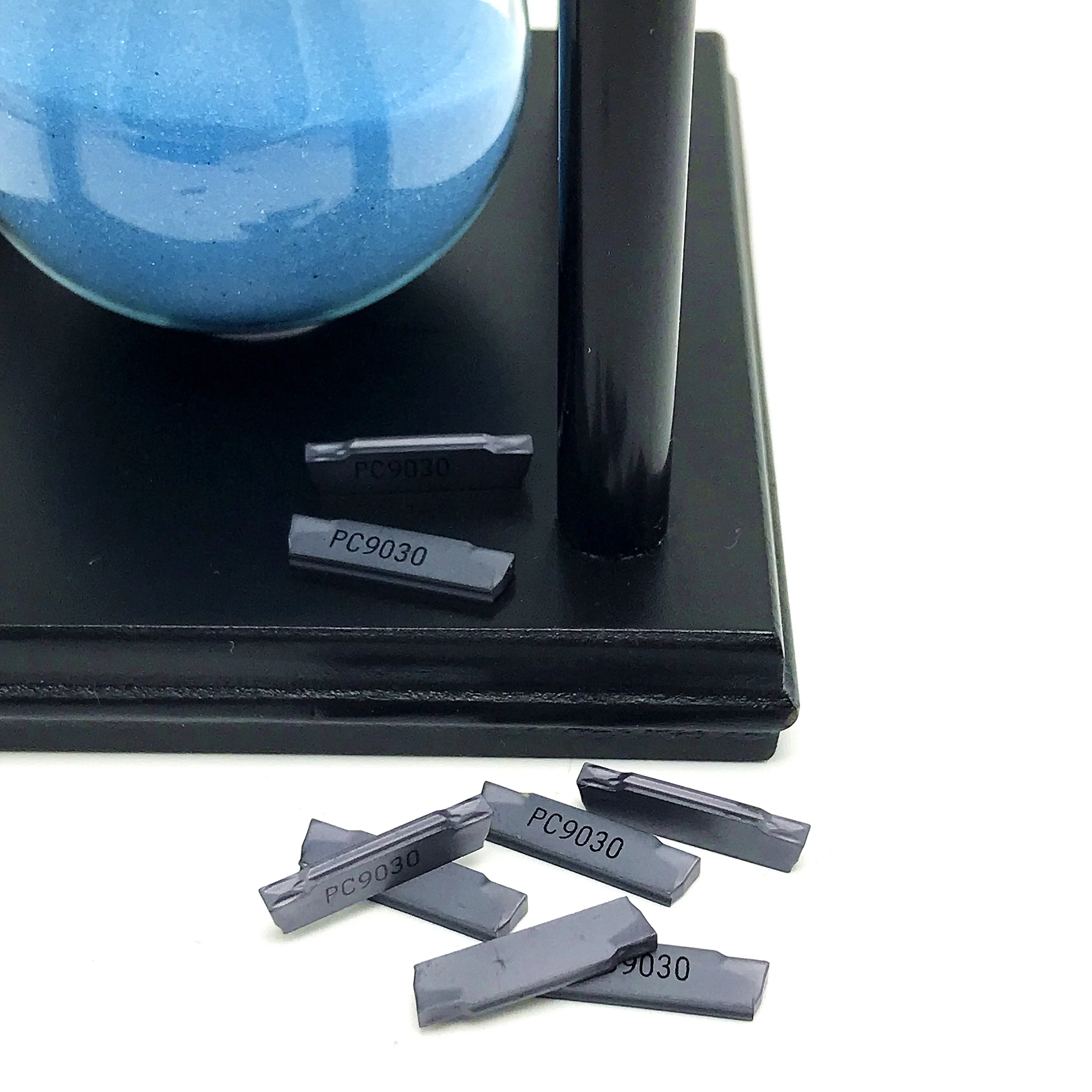 

MGMN200 G NC3020 / NC3030 / PC9030 2mm grooving carbide insert mgmn200 lathe cutter turning tool Parting and grooving tool