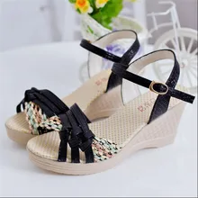 Poadisfoo chaussures femme d’été nouvelle version coréenne avec à talons hauts sandales à talons plats chaussures à fond plat orteil sandle. QCLR-M2