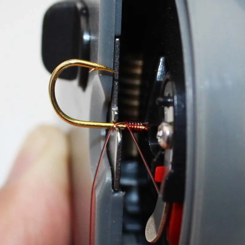 Cena 1 sztuk worek automatyczny przenośny elektryczny hak wędkarski poziom maszyna szybkie wędkarstwo haki linia wiązania urządzenia akcesoria wędkarskie