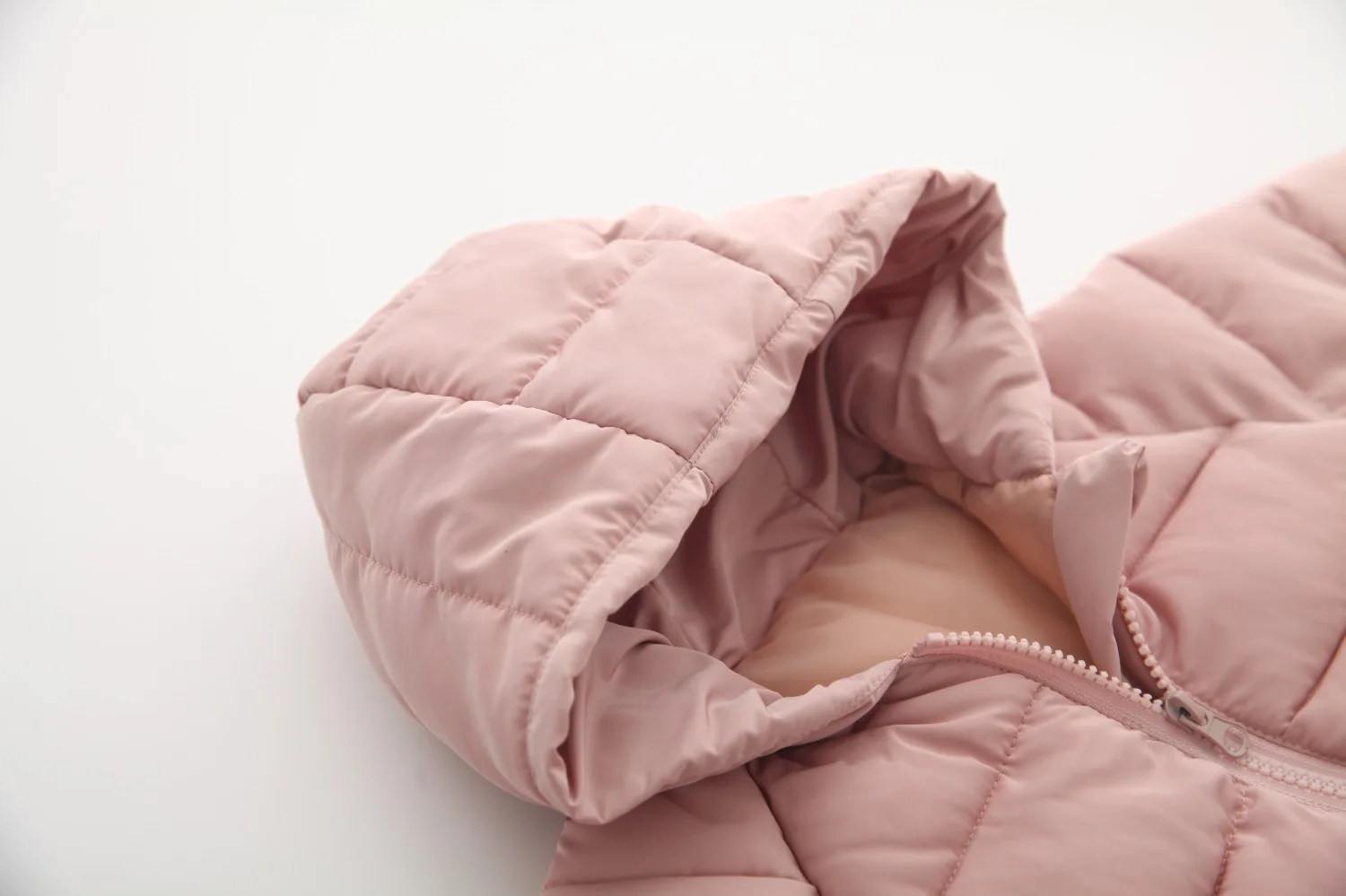 От 1 до 5 лет пуховик для маленьких девочек; теплая зимняя куртка с капюшоном и воротником для девочек; повседневная детская верхняя одежда на молнии с карманами