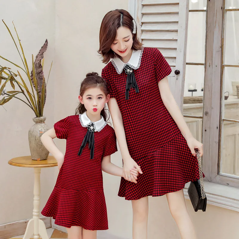 

WLG 2019 spring family matching clothes mother and daughter fashion dresses red black turn down collar short sleeve bow dress