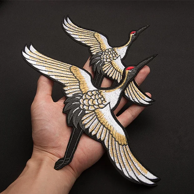 

Nice Birds Crane Patch Embroidered Appliqued Iron on Patches For Jean Jacket Windbreaker Clothes Handmade Sewing DIY Accessories
