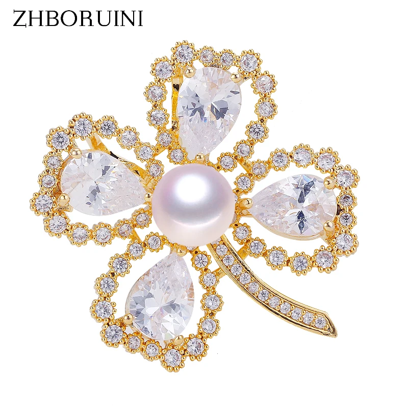 

ZHBORUINI 2019 Fine Jewelry Natural Freshwater Pearl Brooch Creative Rinestone Clover Brooch Pins Pearl Jewelry Women Corsage