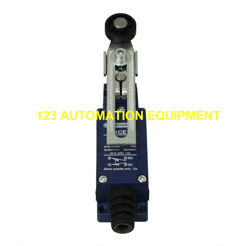 

New original XCE-145 Telemecanique Roller type limit switch XCE145