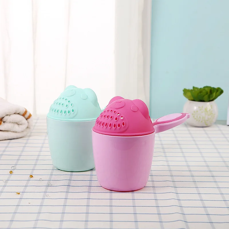 Cartoon Baby Bath Caps Baby Shampoo Cup Children Bathing Bailer Baby Shower Spoons Child Washing Hair Cup Kids bath tool