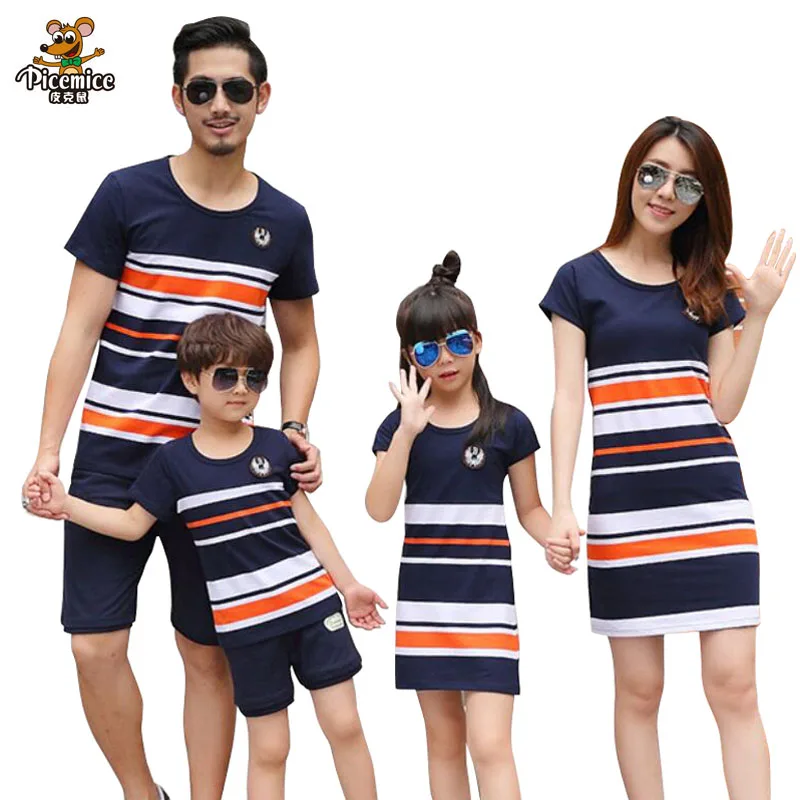 Plus Größe Familie Kleidung 2019 Sommer Mode Gestreiften T-shirt Outfits Mutter Tochter Kleider Vater Sohn Junge Mädchen Kleidung set