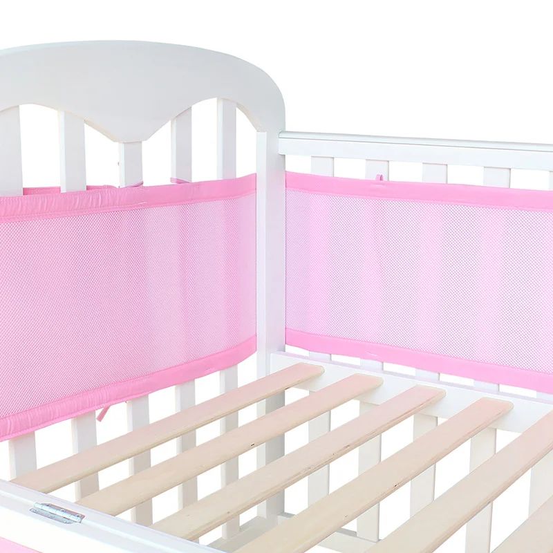 Детская кровать бампер дышащая сетка бортики для кроватки детское постельное белье 3 слоя Накладка для детской кроватки Детская кроватка кровать вокруг протектор синий и розовый цвет - Цвет: Pink