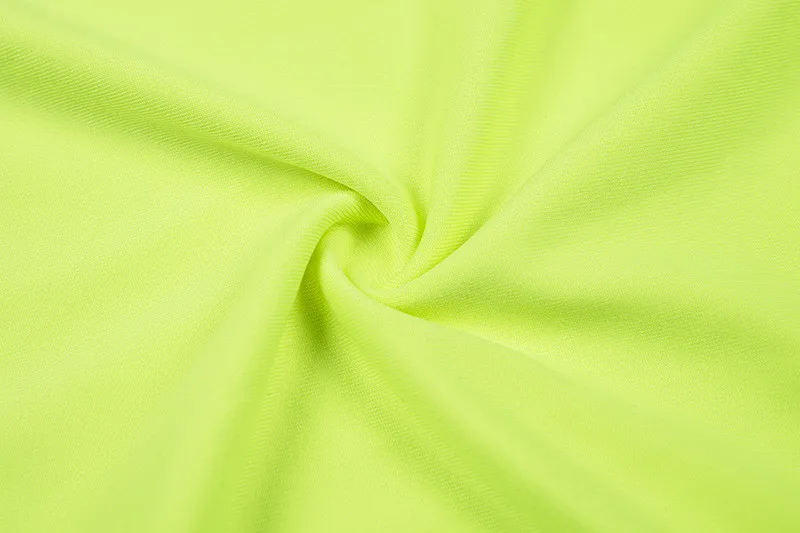 9452352608_1453572700