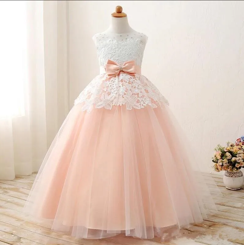 

Gorgeous Flower Girl Dress with Bow Crystals Zipper Back Keyhole Custom Made Girls Pageant Gowns Top Lace Ball Gowns For Wedding