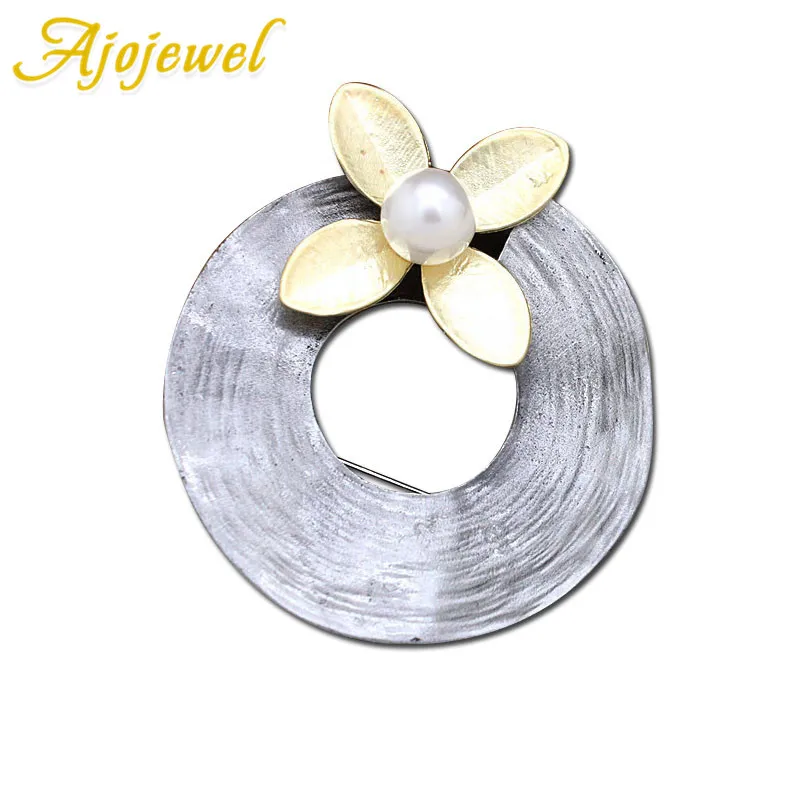 

Ajojewel Beautiful Yellow Flower Hollow Out Circle Simulated-pearl Brooch Vintage Style Fashion Jewelry For Women Scarf Buckle