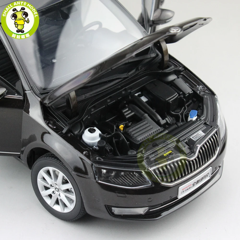 1/18 Skoda Octavia литая металлическая модель автомобиля игрушка мальчик девочка подарок коричневый