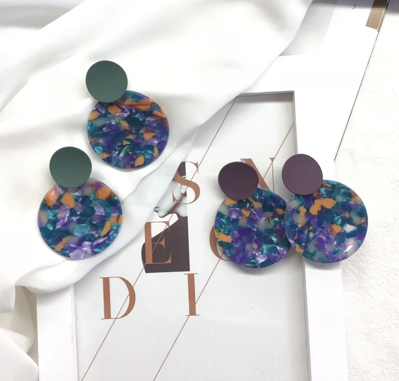 

UJBOX European American Acetate Pattern Earrings Women Curved Concave Surface Round Pendant Earrings Acrylic Resin Drop Earring
