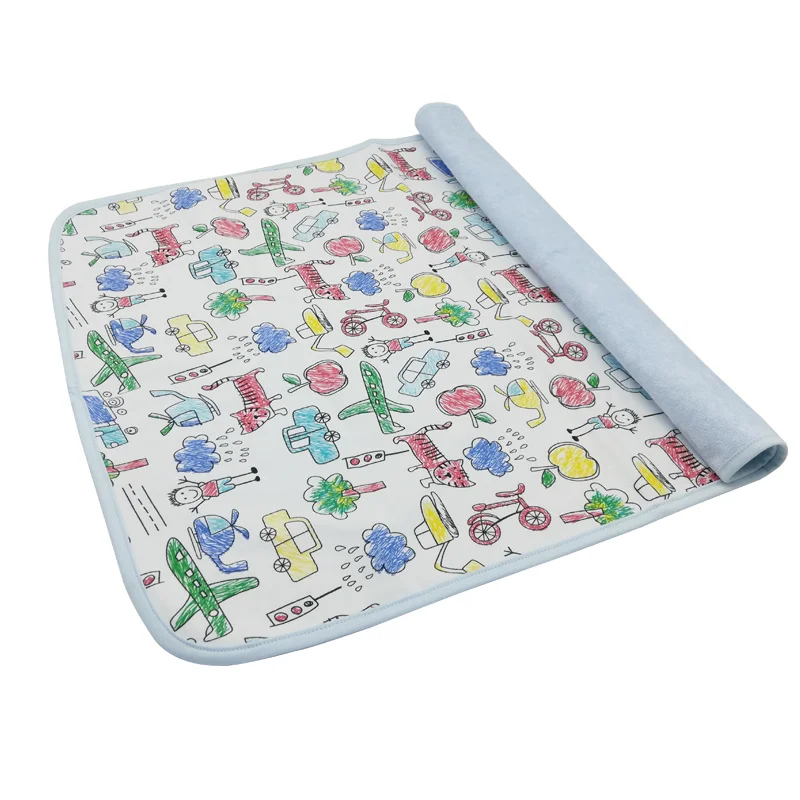 Детский пеленальный коврик портативный моющийся складной матрас для новорожденных водонепроницаемый многоразовый напольный коврик для игры детские салфетки 50*70 см - Цвет: 011